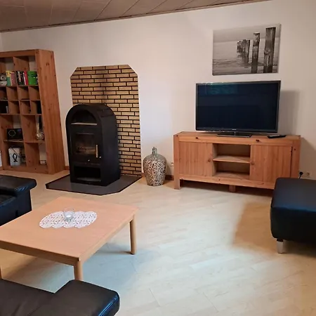Mit Terrasse Mitten Im Gruenen By Interhome *
